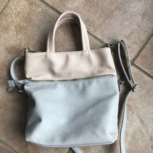 Purse in GREAT condition !!!